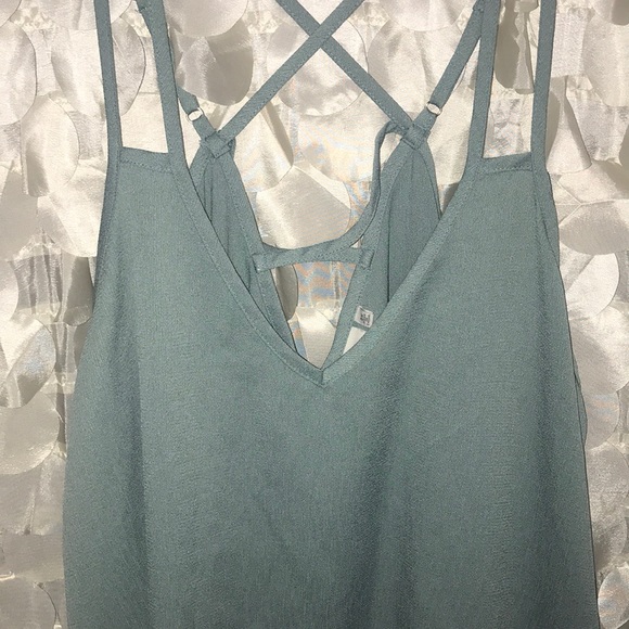 Top - Picture 2 of 4